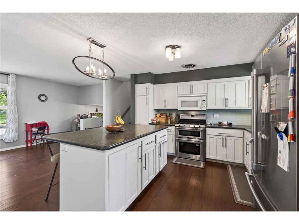 10633 Hollywood Boulevard NW Coon Rapids MN 55433 7068477 image6