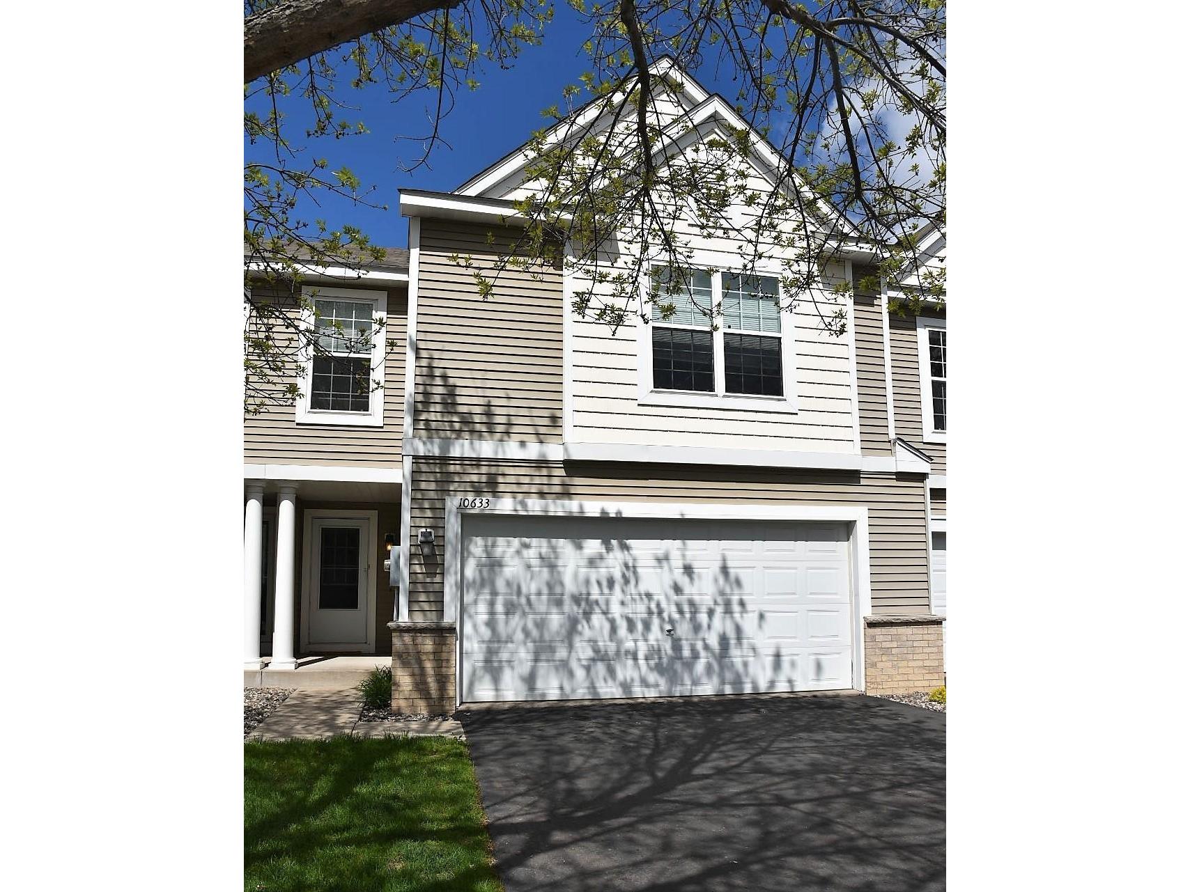 10633 Pond Curve, Woodbury, MN 55129 MLS 5755967 Edina Realty