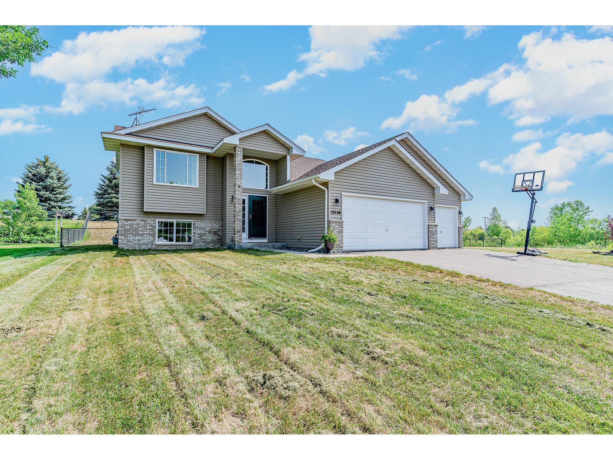 10634 51st Street NE, Albertville, MN, 55301 MLS 6023184 Edina Realty