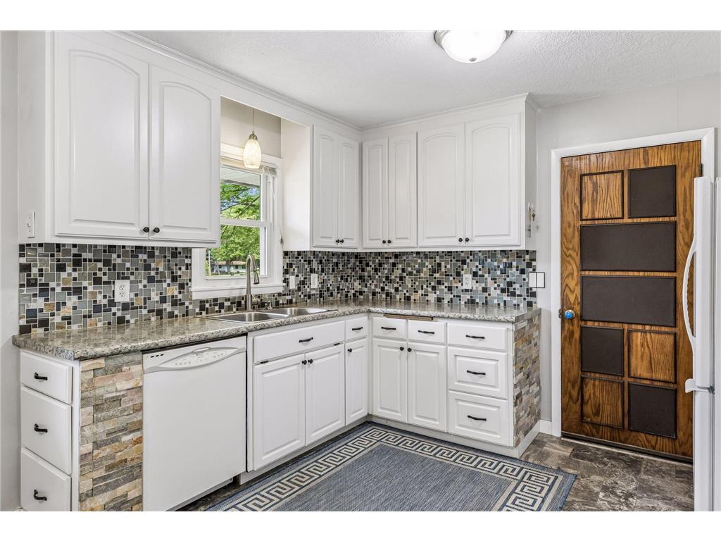 1064 Hackmann Circle NE Fridley MN 55432 7081155 image9