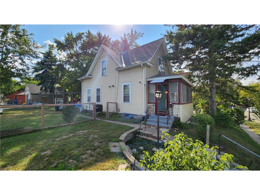 1064 Pacific Street Saint Paul MN 55106 6395347 image1