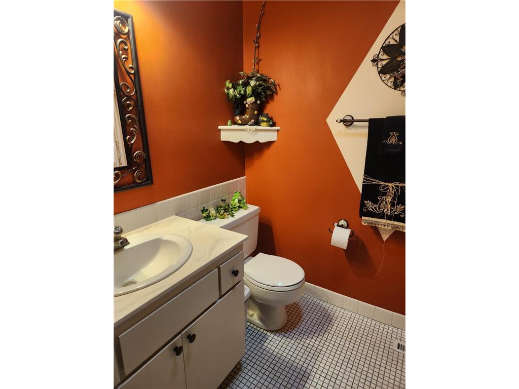 1064 Zanzibar Lane N Plymouth MN 55447 7102659 image23