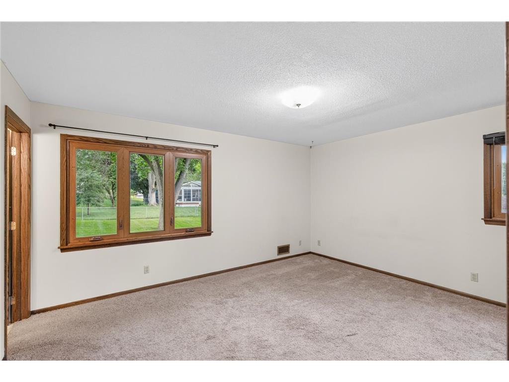 10647 Utica Road Bloomington MN 55437 7091076 image17