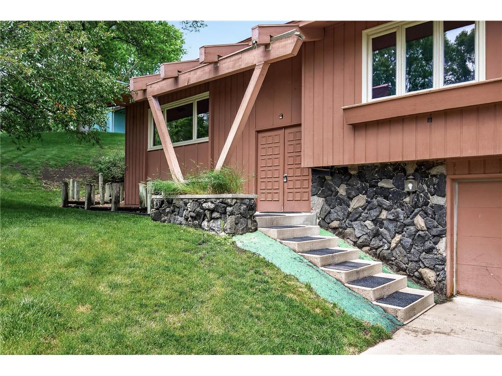 10647 Utica Road Bloomington MN 55437 7091076 image3