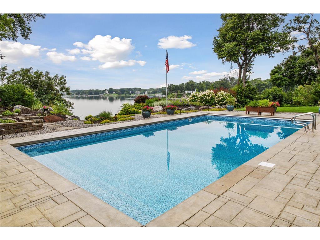 1065 Bayside Lane Minnetrista MN 55364 - Lake Minnetonka 7109741 image2