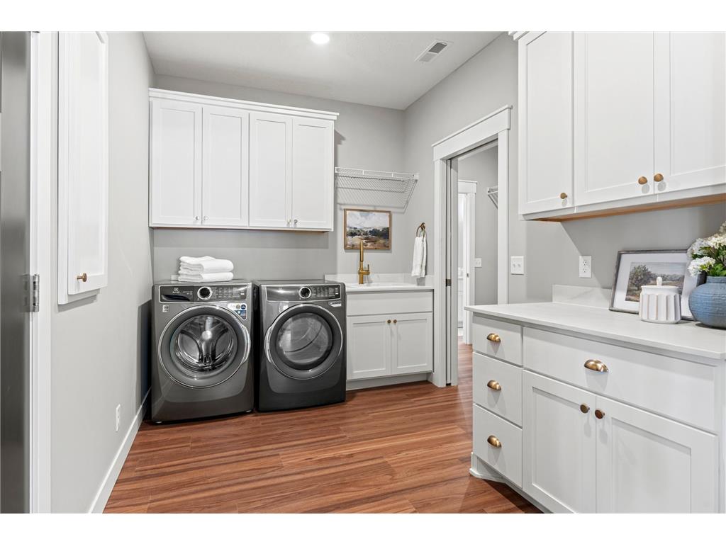 1065 Legend Lane River Falls WI 54022 7021021 image10