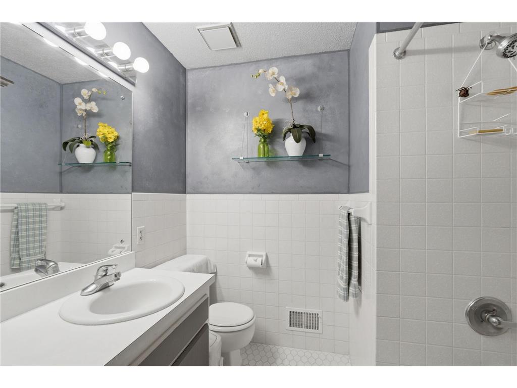 10655 Beard Avenue S Bloomington MN 55431 6805204 image15
