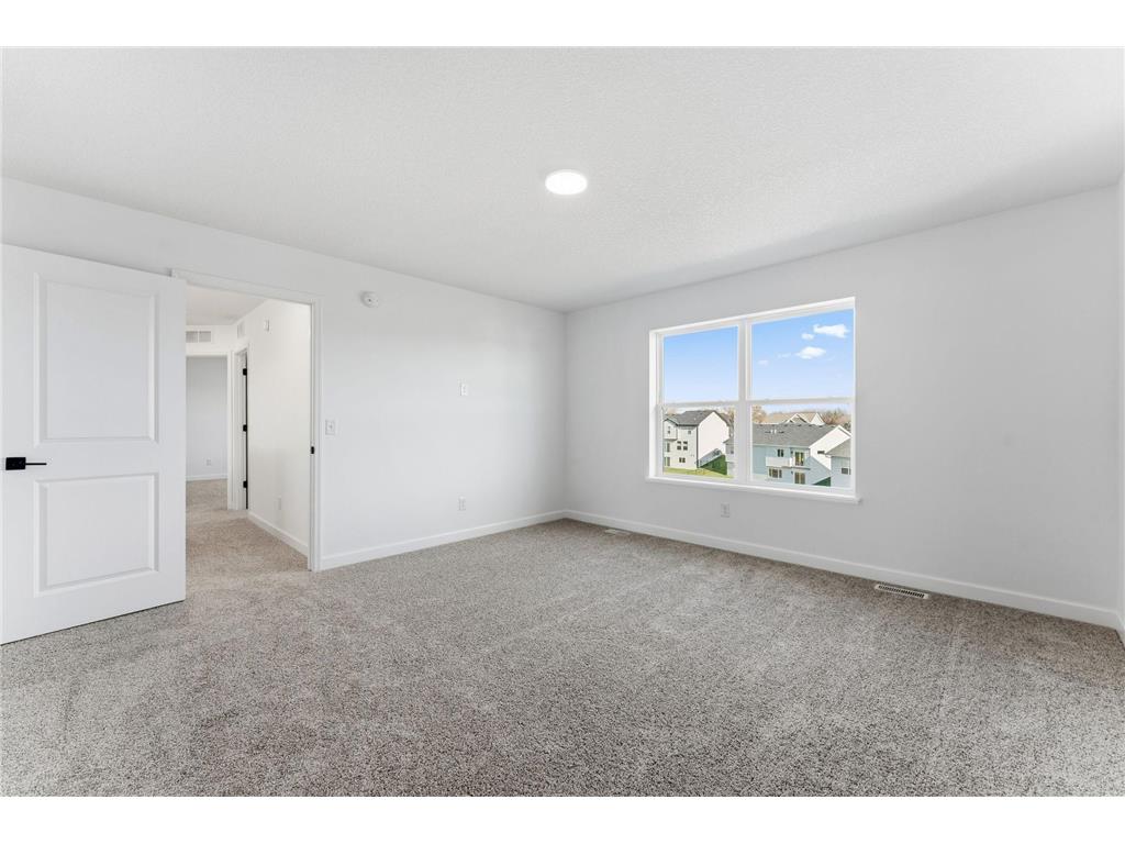  Hanover MN 55341 7020219 image10