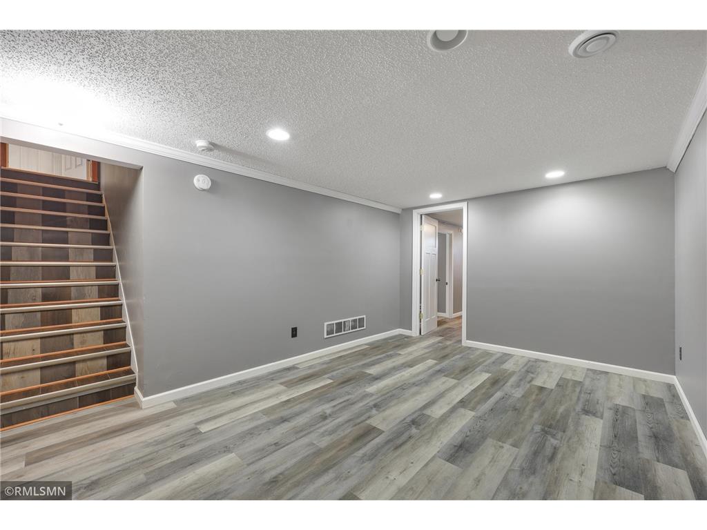 1066 Beatrice Street Eagan MN 55121 7079143 image21
