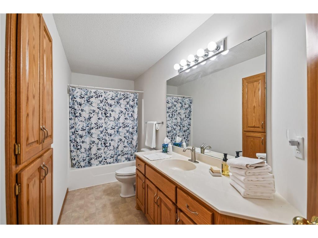 1066 Cripple Creek Pass Lino Lakes MN 55038 7092649 image15