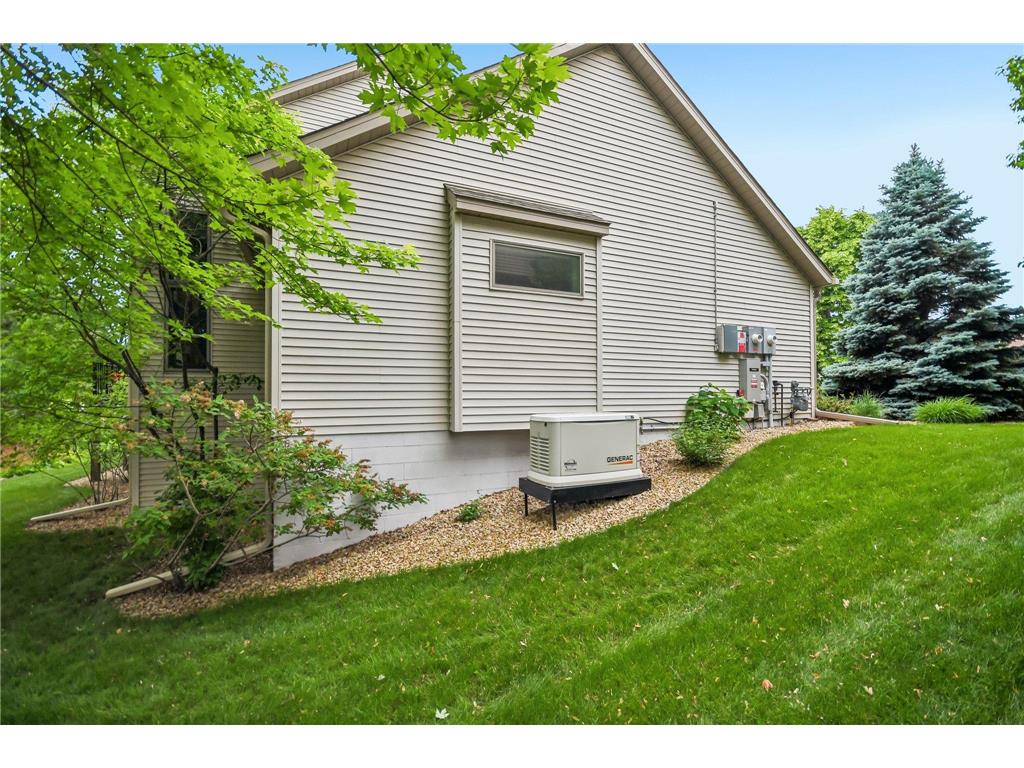 1066 Cripple Creek Pass Lino Lakes MN 55038 7092649 image24