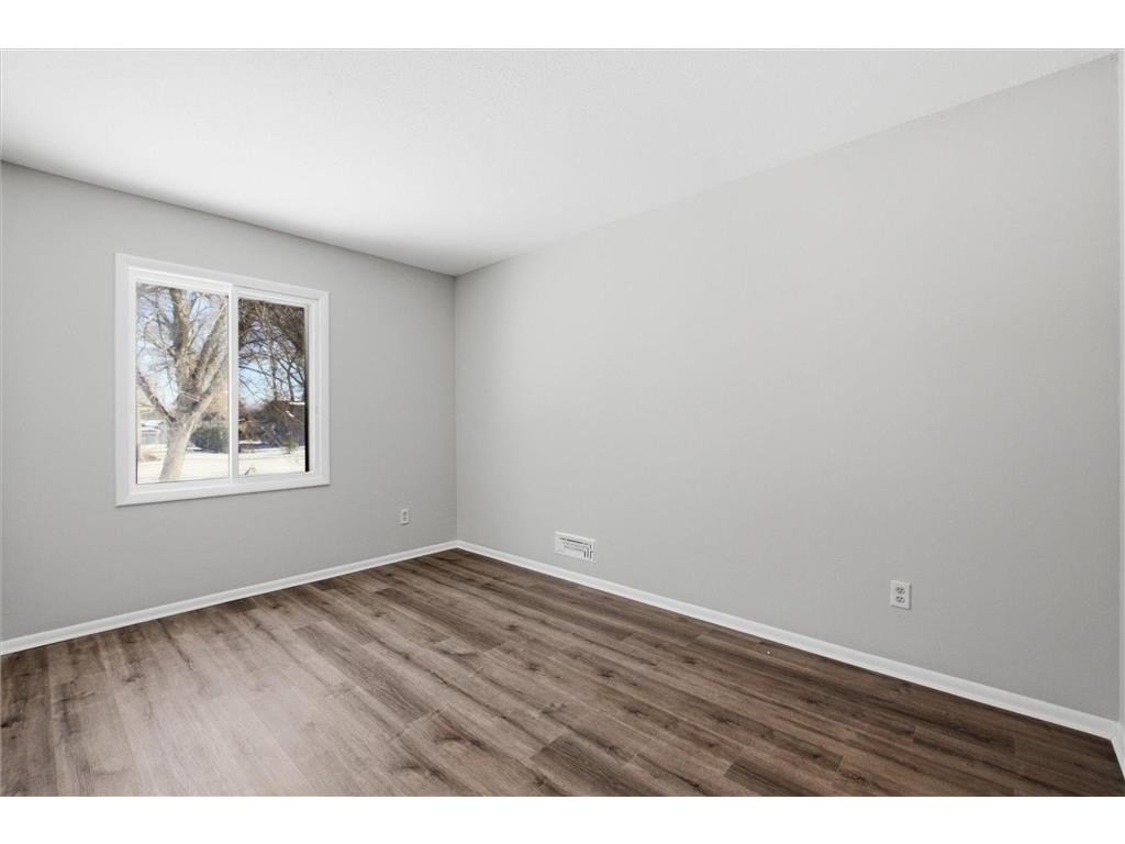 10664 Hollywood Boulevard NW Coon Rapids MN 55433 7005145 image15