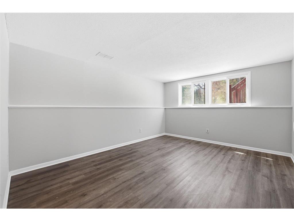 10664 Hollywood Boulevard NW Coon Rapids MN 55433 7005145 image18
