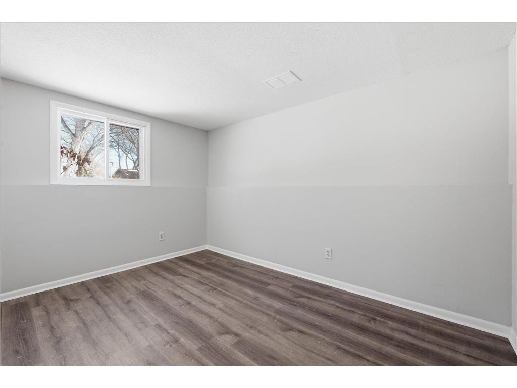 10664 Hollywood Boulevard NW Coon Rapids MN 55433 7005145 image20