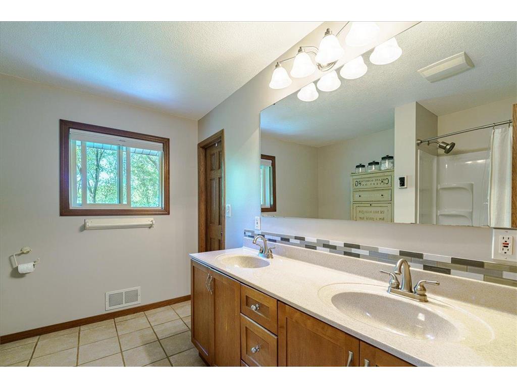 10665 Akron Avenue Inver Grove Heights MN 55077 7076491 image27