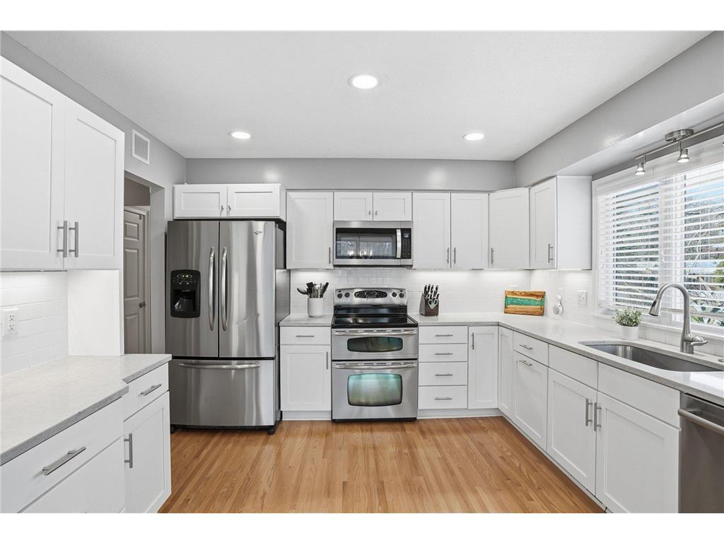 10666 Utica Road Bloomington MN 55437 7039946 image22