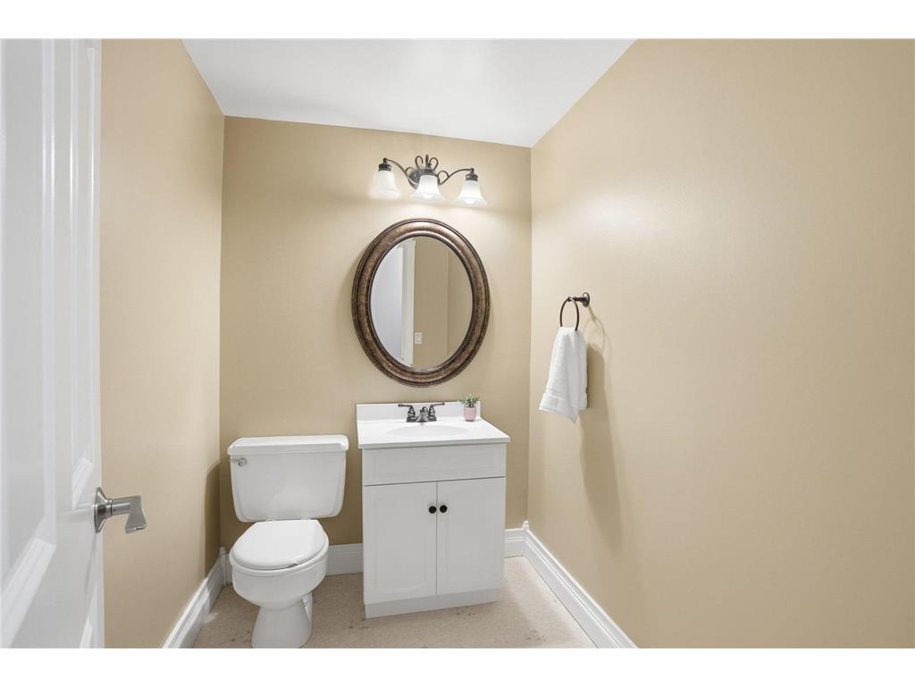 10666 Utica Road Bloomington MN 55437 7039946 image39