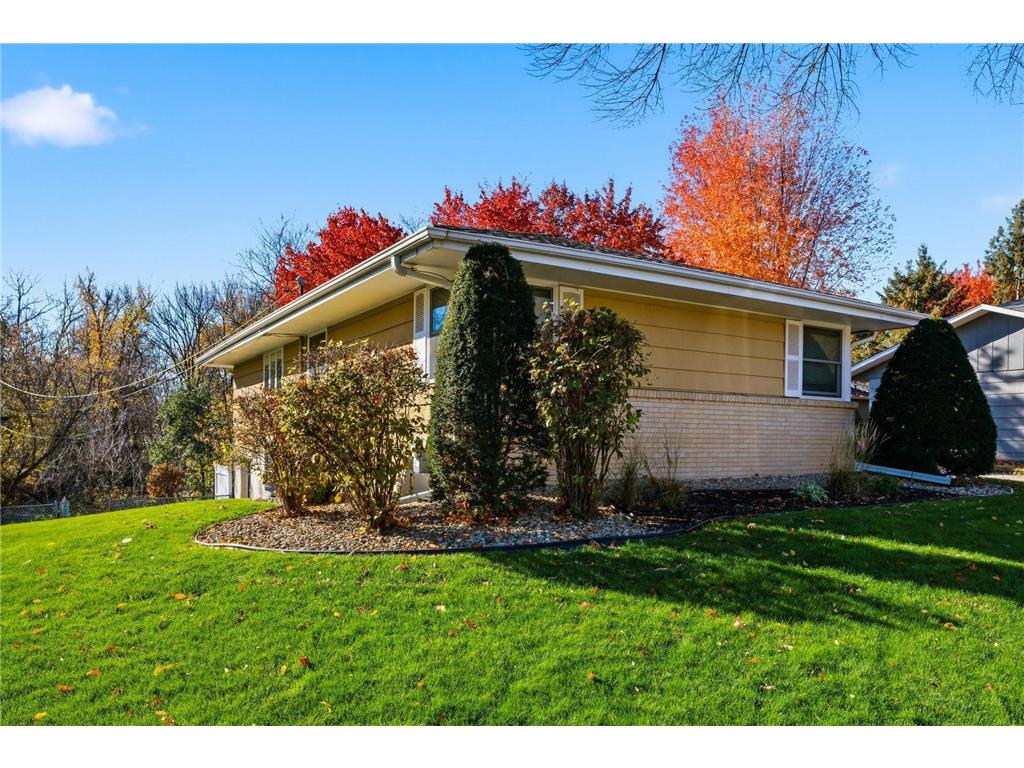 10666 Utica Road Bloomington MN 55437 7039946 image5
