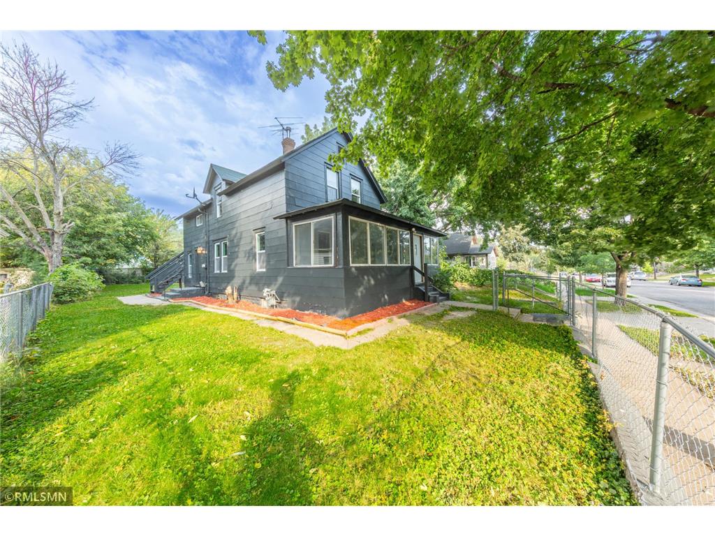 1067 Farrington Street Saint Paul MN 55117 6796783 image1