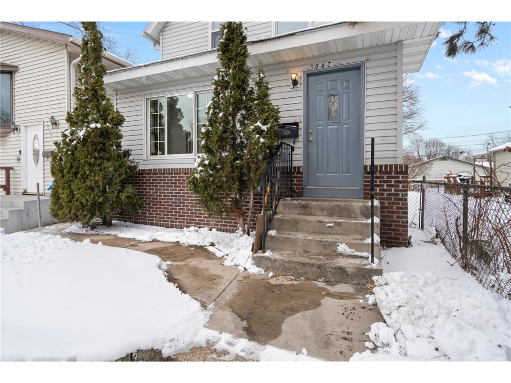 1067 Hatch Avenue Saint Paul MN 55103 7024162 image2