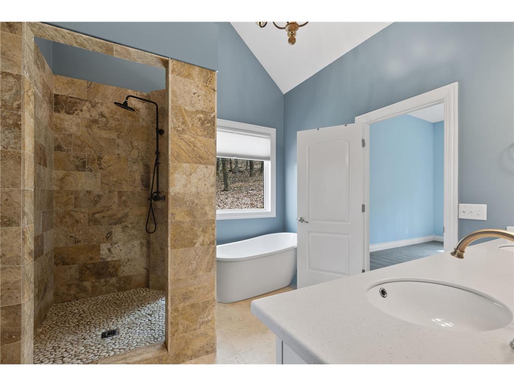 1067 Pioneer Road Red Wing MN 55066 7050733 image18