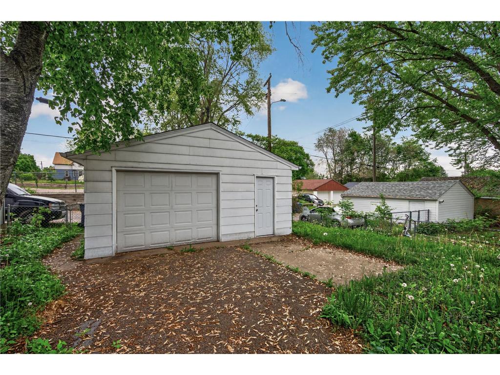 1067 Wilson Avenue Saint Paul MN 55106 7093546 image21