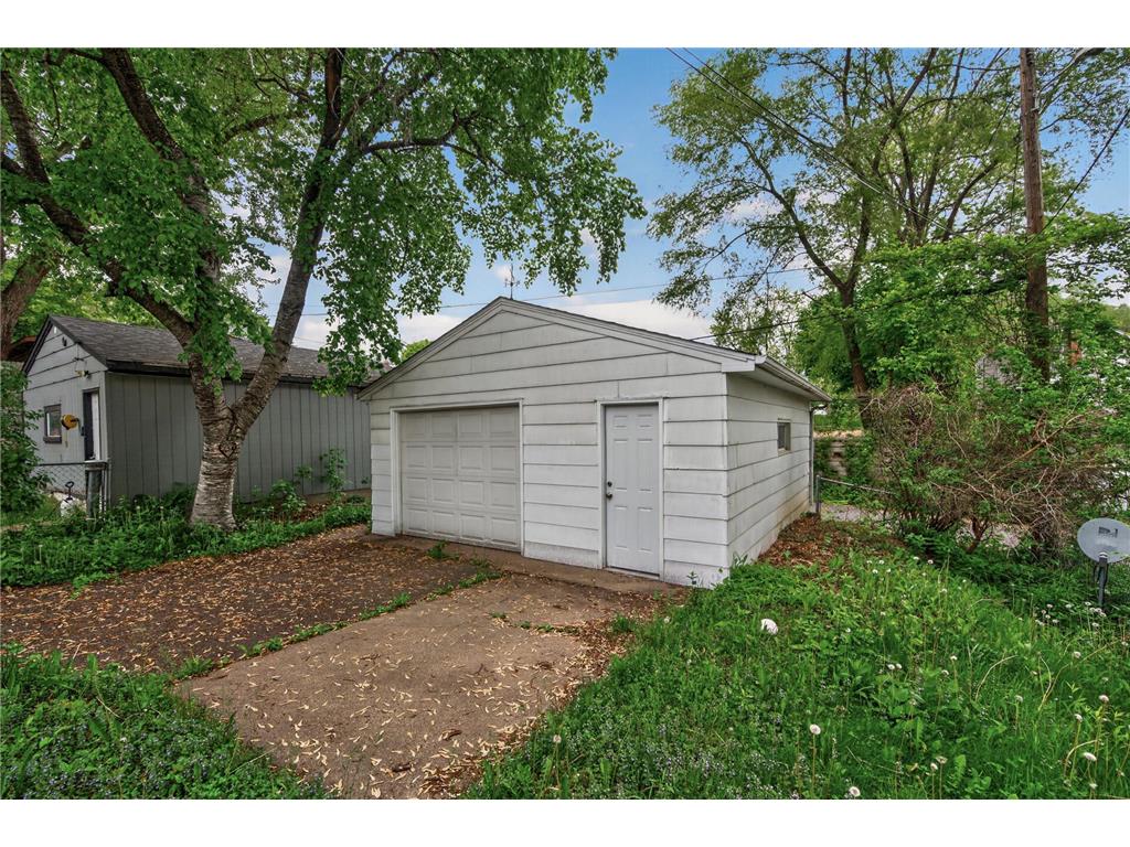 1067 Wilson Avenue Saint Paul MN 55106 7093546 image22