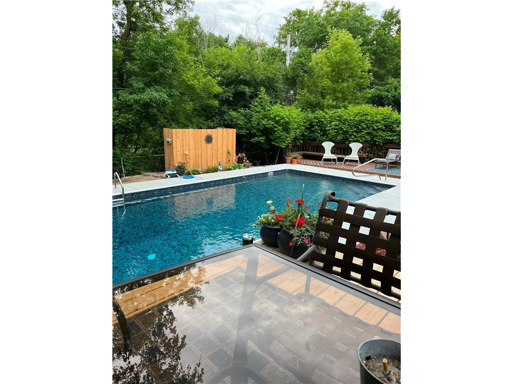 10670 Utica Road Bloomington MN 55437 6355100 image1