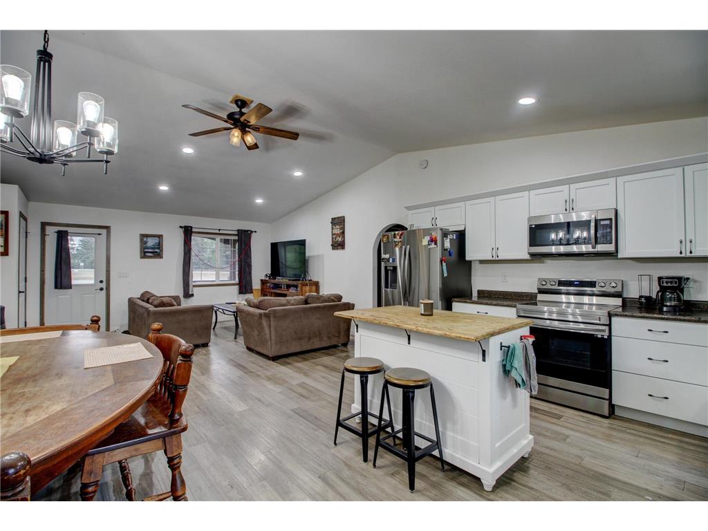 10675 County 41 Park Rapids MN 56470 - Bunness 7030384 image9