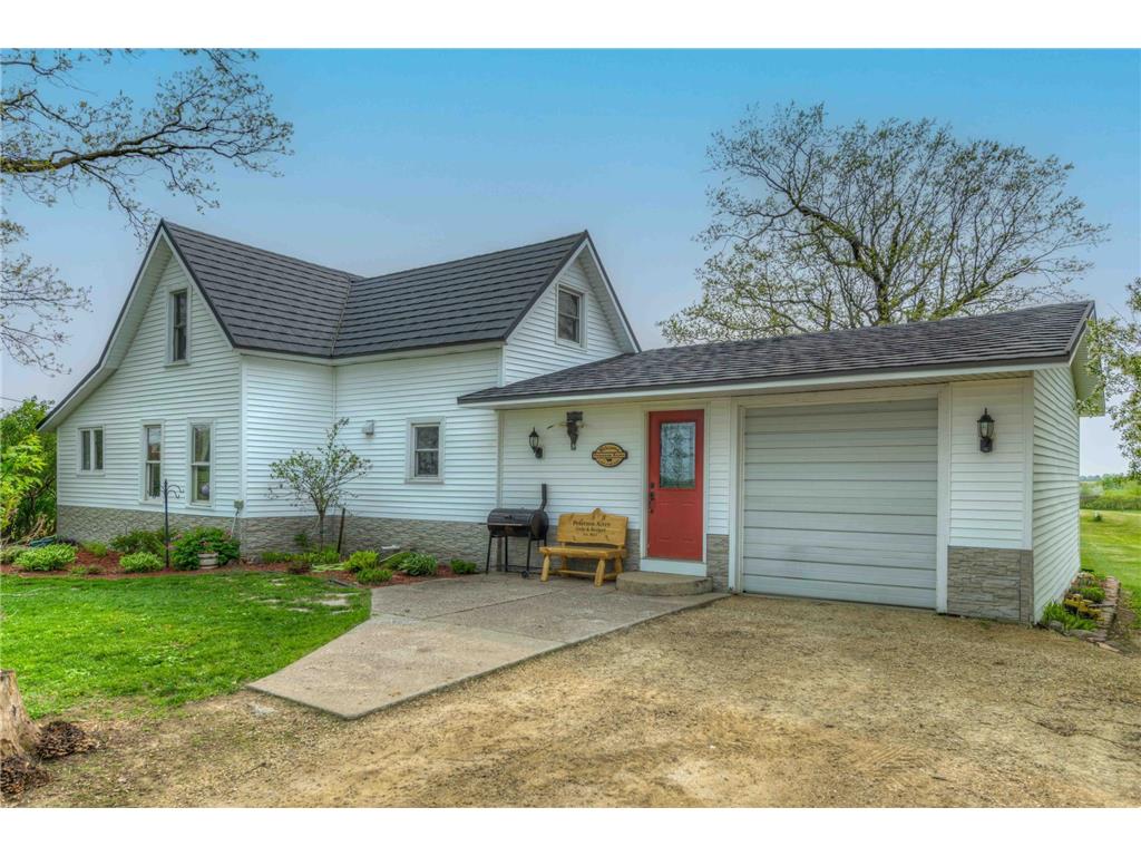 1068 260th Street, Baldwin, WI, 54028 MLS 6367229 Edina Realty