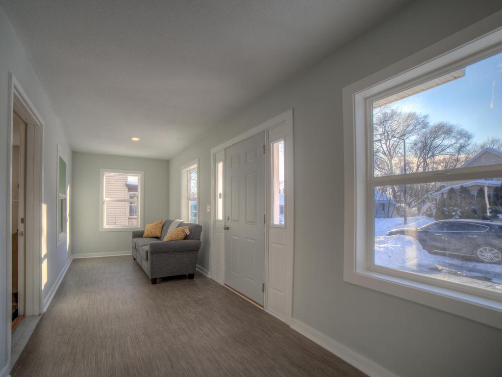 1068 Argyle Street Saint Paul MN 55103 7065365 image20