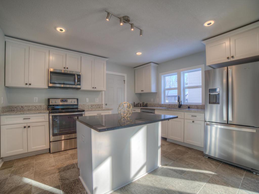 1068 Argyle Street Saint Paul MN 55103 7065365 image6