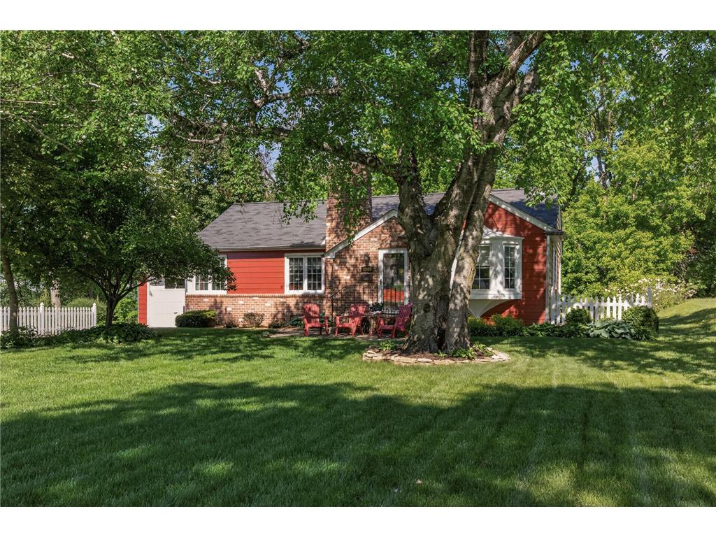 1068 Summit Avenue South Saint Paul MN 55075 - Mississippi 7079891 image1