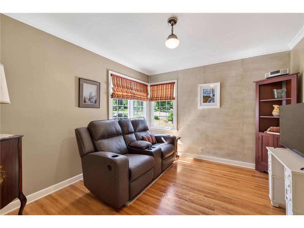 1068 Summit Avenue South Saint Paul MN 55075 - Mississippi 7079891 image10