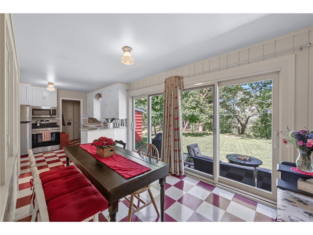 1068 Summit Avenue South Saint Paul MN 55075 - Mississippi 7079891 image16