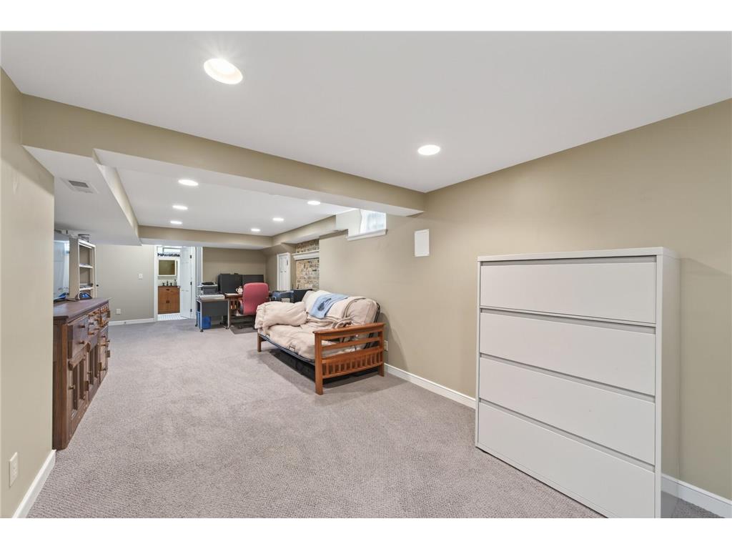 1068 Summit Avenue South Saint Paul MN 55075 - Mississippi 7079891 image22