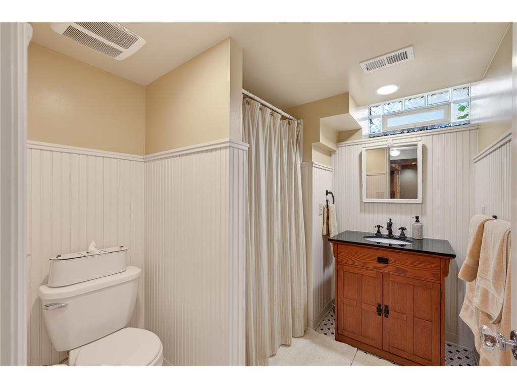 1068 Summit Avenue South Saint Paul MN 55075 - Mississippi 7079891 image26