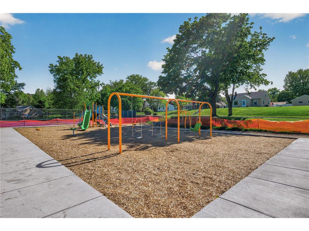 1068 Summit Avenue South Saint Paul MN 55075 - Mississippi 7079891 image36