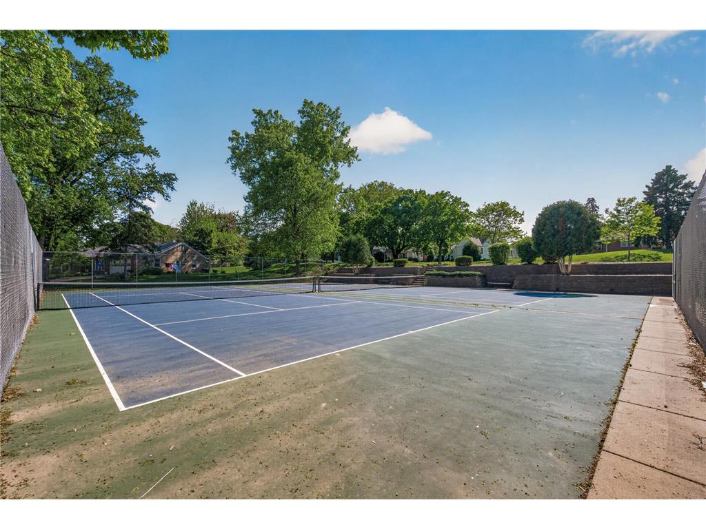 1068 Summit Avenue South Saint Paul MN 55075 - Mississippi 7079891 image37