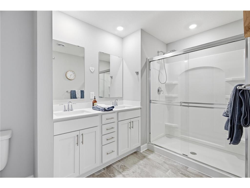10680 Wiles Way Woodbury MN 55129 7068340 image24
