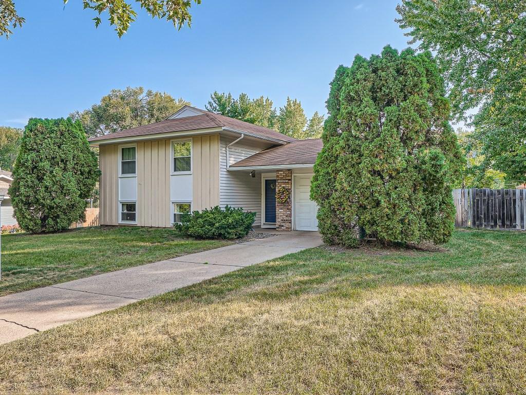 10681 Hollywood Boulevard NW Coon Rapids MN 55433 6435904 image1