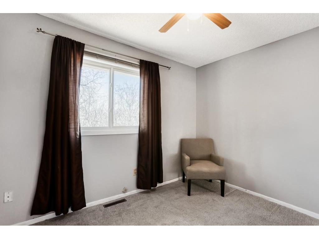 10684 Hummingbird Street NW Coon Rapids MN 55433 7034554 image16