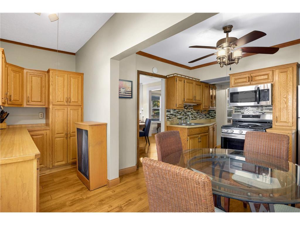 1069 Laurel Avenue Saint Paul MN 55104 7025627 image12