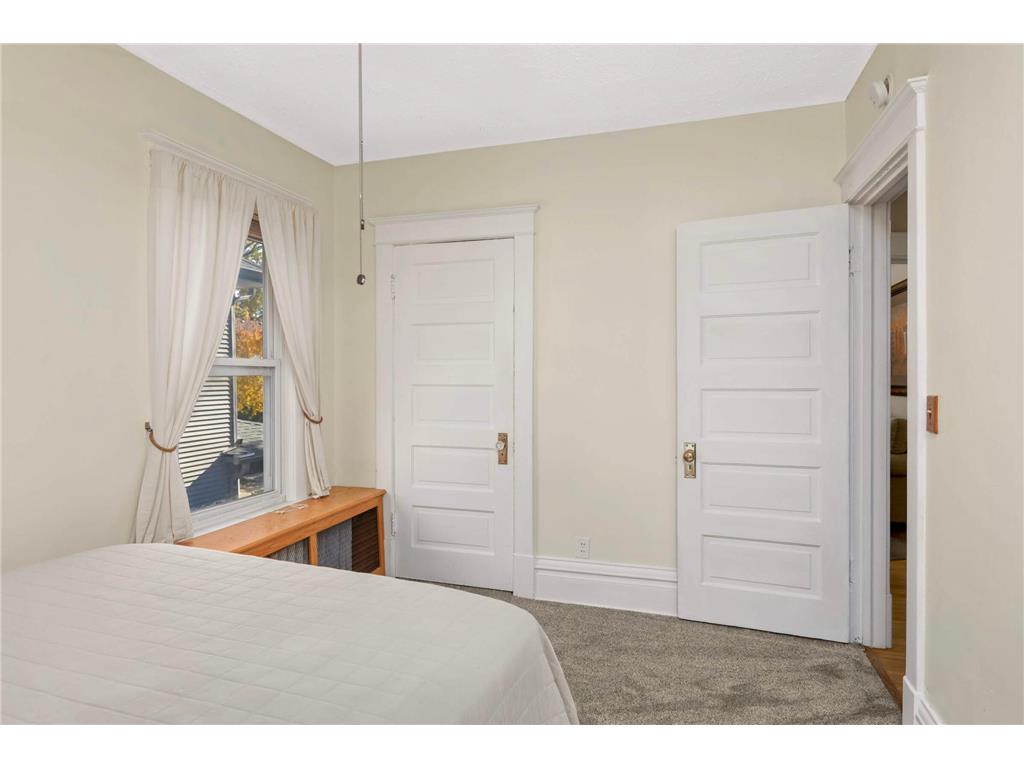 1069 Laurel Avenue Saint Paul MN 55104 7025627 image17