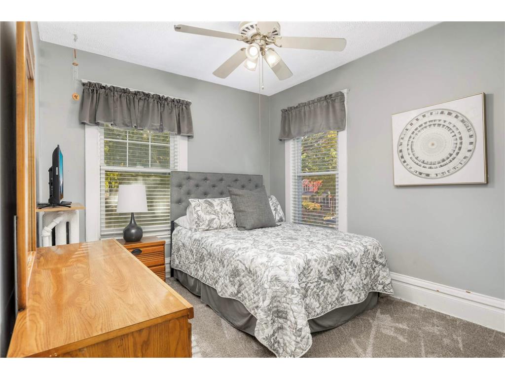 1069 Laurel Avenue Saint Paul MN 55104 7025627 image20