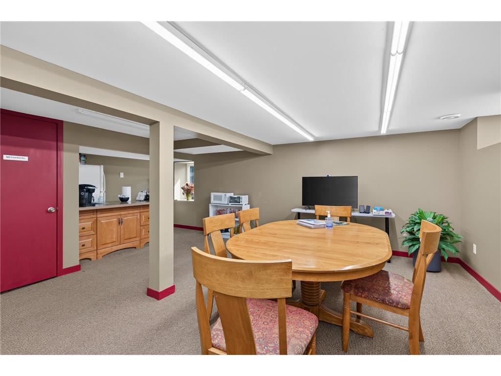1069 S Robert Street West Saint Paul MN 55118 7094862 image29