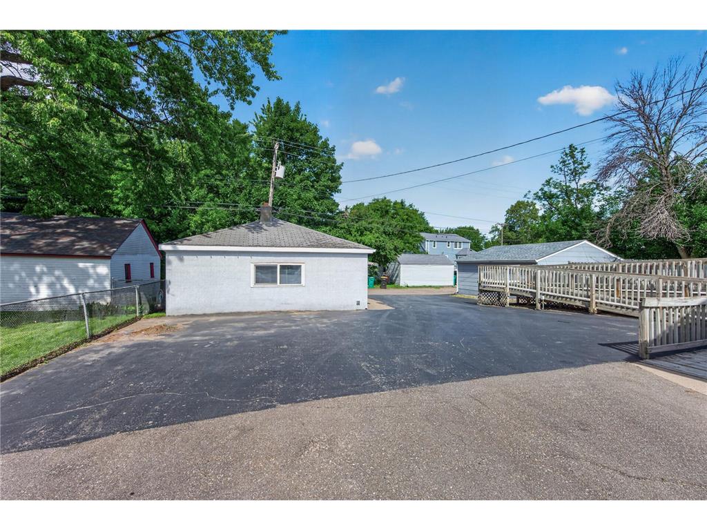 1069 S Robert Street West Saint Paul MN 55118 7094862 image44