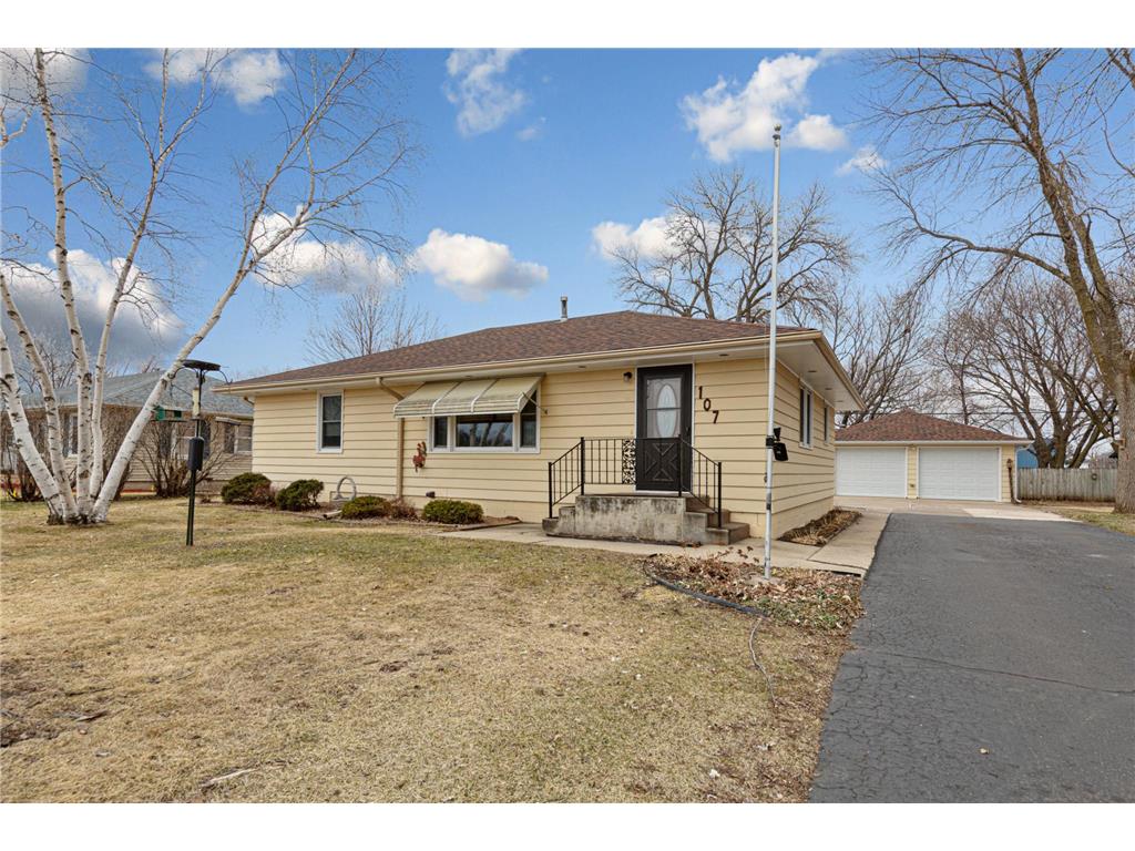 107 21st Avenue NW Faribault MN 55021 7036161 image1