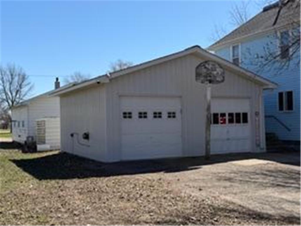 107 3rd Avenue Bellingham MN 56212 7056922 image25