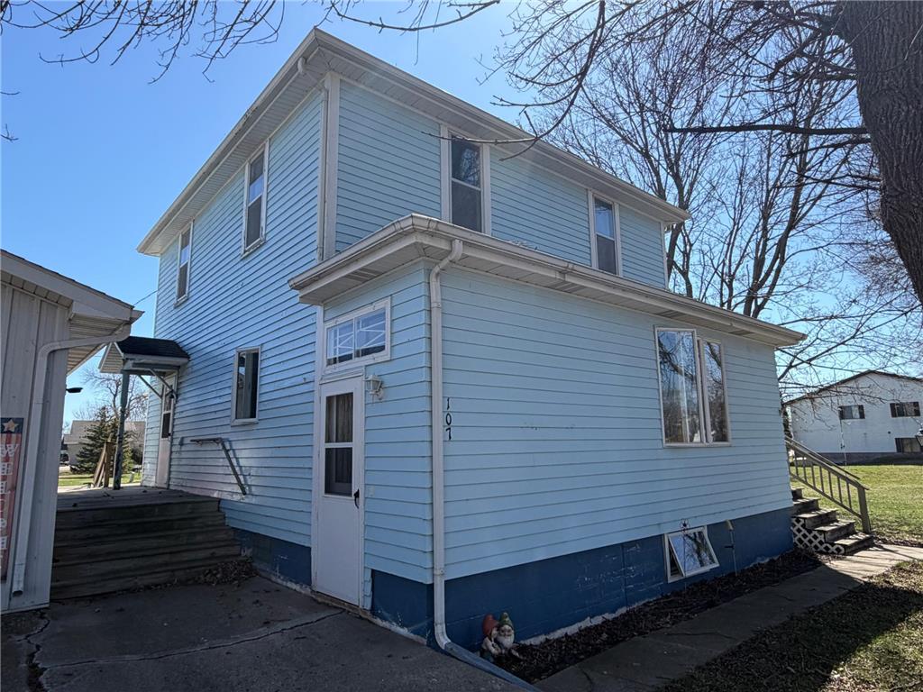 107 3rd Avenue Bellingham MN 56212 7056922 image3